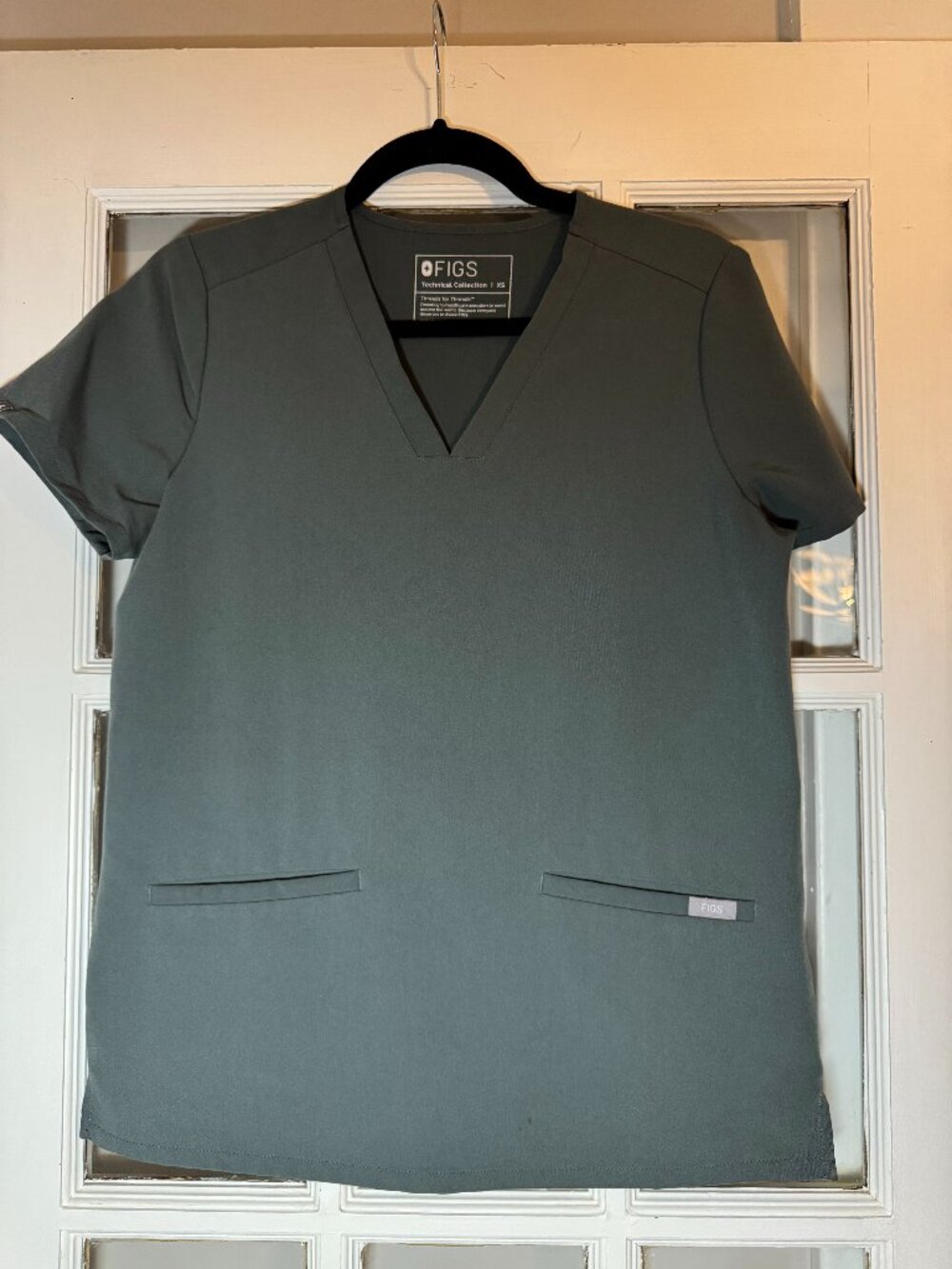 FIGS Bonsai Casma Scrub Top – XS – PO# 4888
